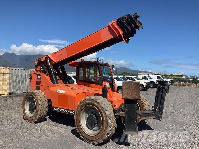 SkyTrak 12054 Telescopic Handlers