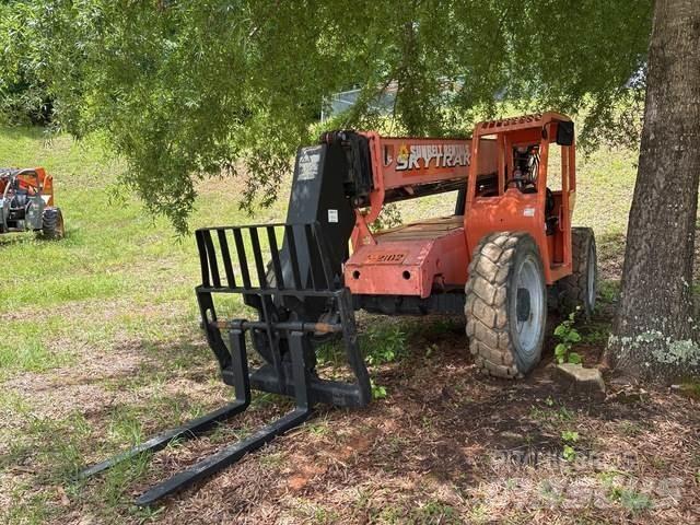 SkyTrak 6042 Telescopic Handlers