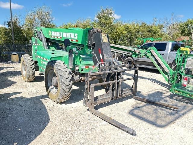 SkyTrak 8042 Telescopic Handlers