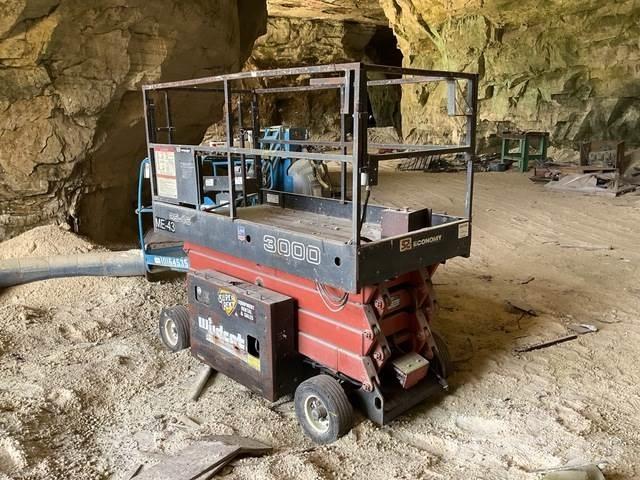 Snorkel 2546 Scissor lifts