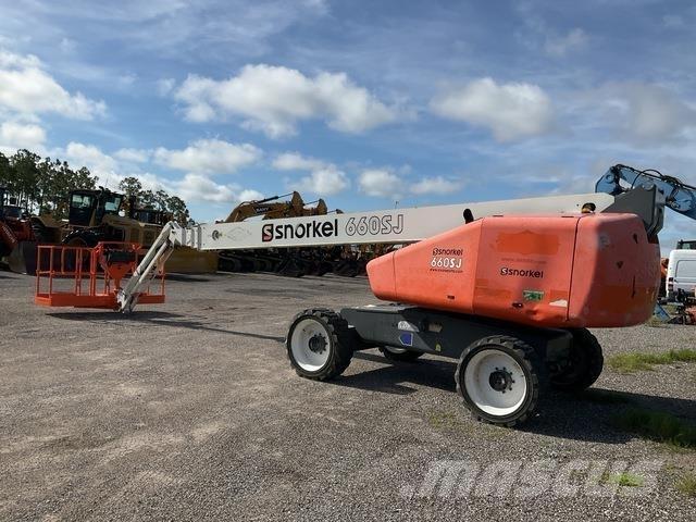 Snorkel 660SJ Telescopic boom lifts