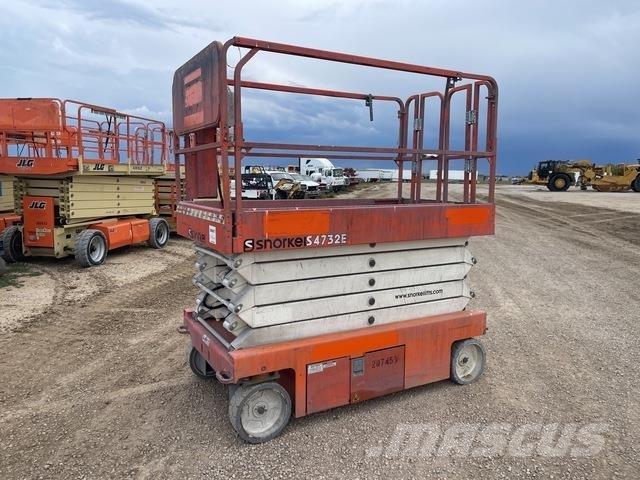 Snorkel S4732E Scissor Lifts