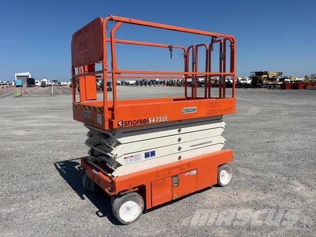Snorkel S4732E Scissor Lifts