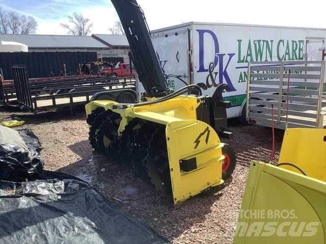 SnowWolf  Snow Blowers