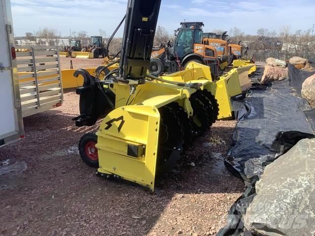 SnowWolf  Snow Blowers