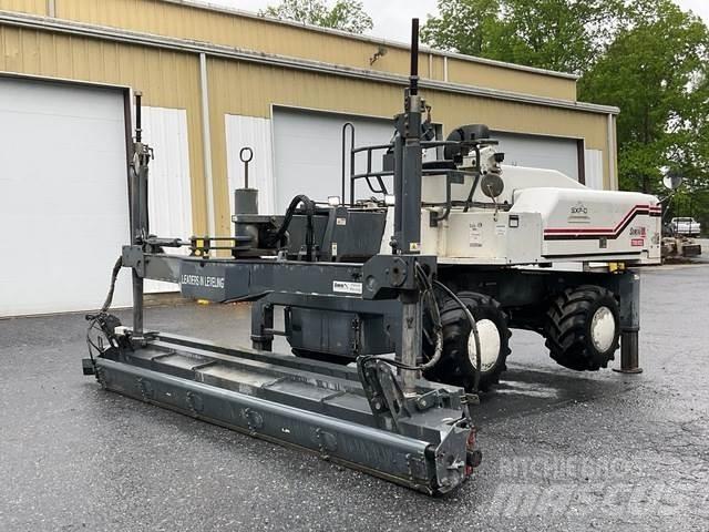 Somero SXP-D Concrete distribution booms