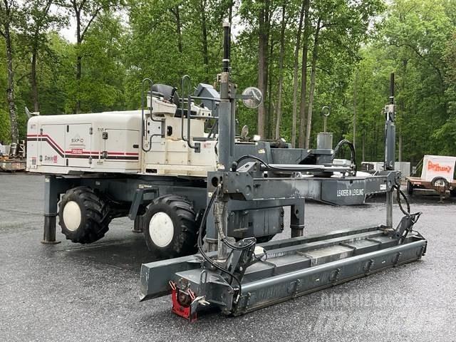 Somero SXP-D Concrete distribution booms