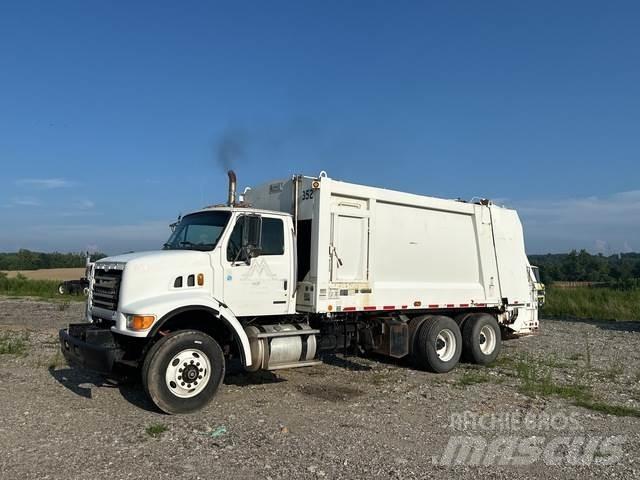 Sterling L7500 Garbage Trucks / Recycling Trucks