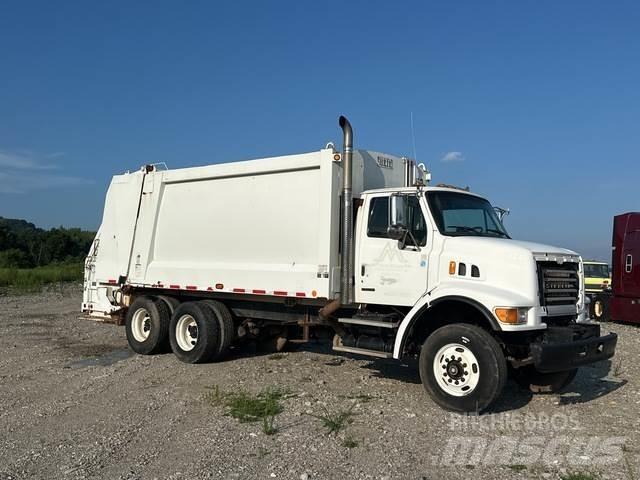 Sterling L7500 Garbage Trucks / Recycling Trucks