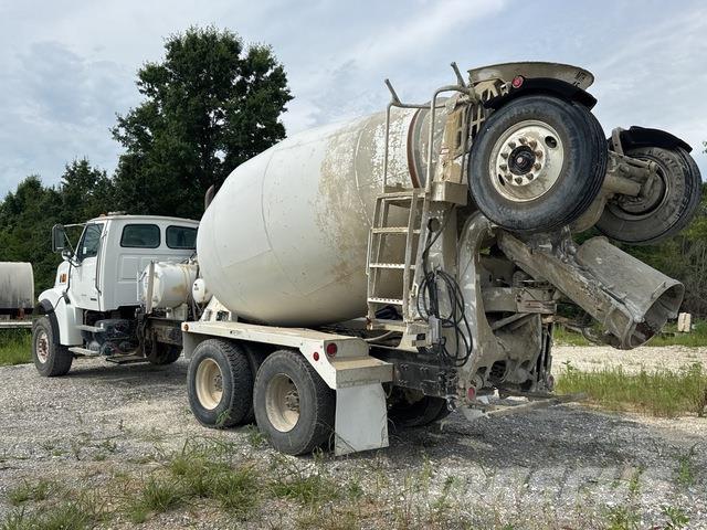 Sterling L9500 Other Trucks