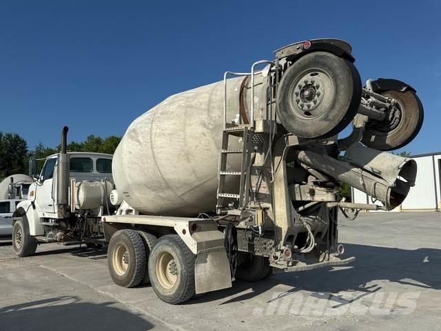 Sterling L9500 Other Trucks