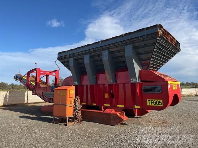 Striker TL2000 Other