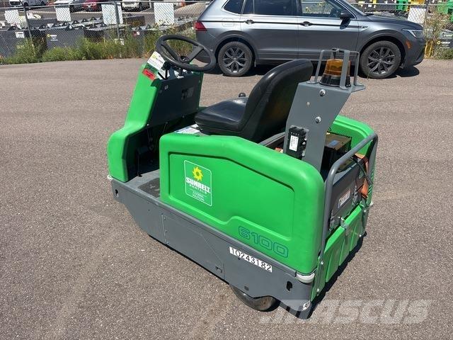 Tennant 6100 Indoor sweepers