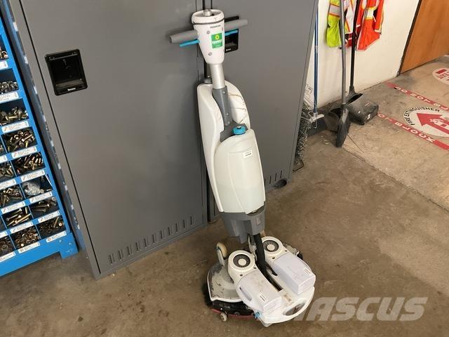 Tennant IMOPXL Scrubber dryers