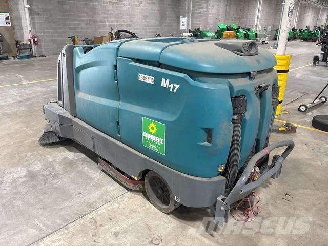 Tennant M17 Scrubber dryers