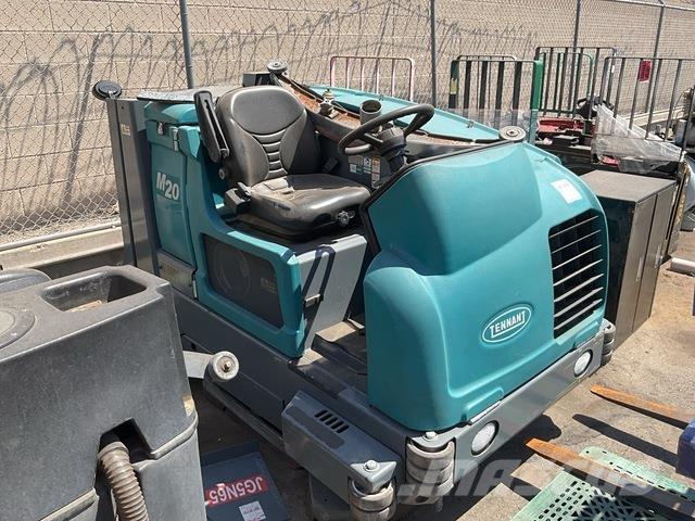 Tennant M20 Scrubber dryers