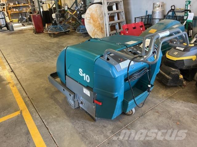 Tennant S10 Indoor sweepers