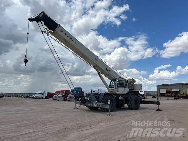 Terex RT555-2 Rough Terrain Cranes