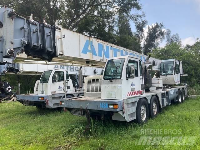 Terex T775 Crawler Cranes