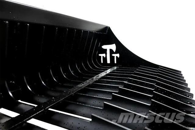 Tomahawk  Buckets