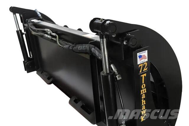 Tomahawk  Grapples