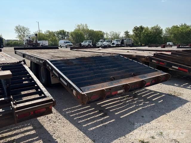 TOWMASTER T-20 Vehicle Transport Trailers