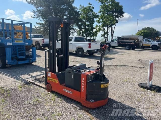 Toyota 6BWC20 Self Propelled Stackers