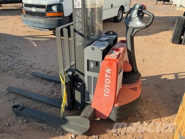Toyota 7BWS13 Electric Forklifts