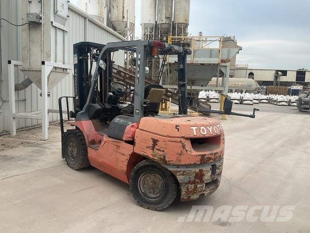 Toyota 7FGU35 Construction - Others