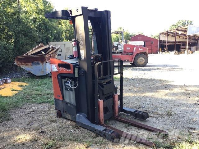 Toyota 8BRU23 Electric Forklifts