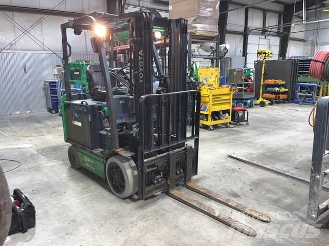 Toyota 8FBCU25 Electric Forklifts