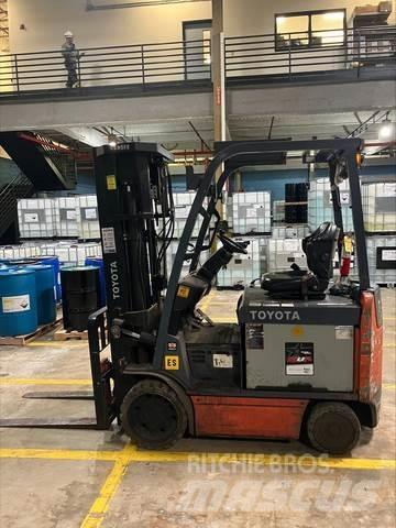 Toyota 8FBCU25 Electric Forklifts