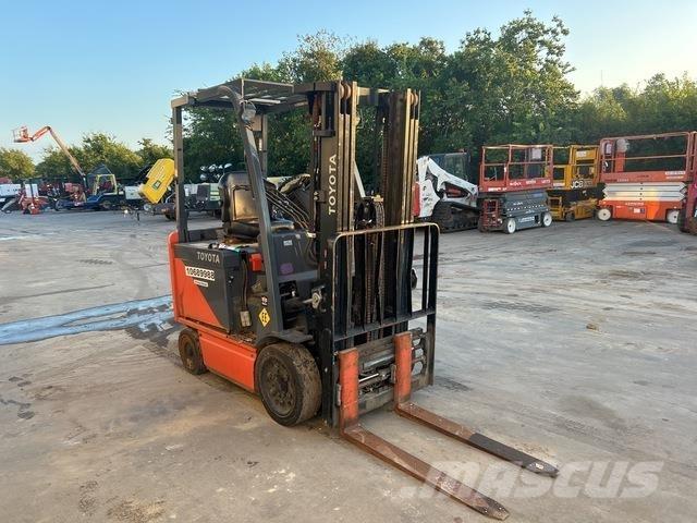 Toyota 8FBCU25 Electric Forklifts