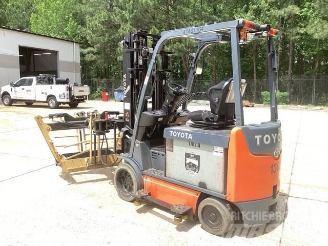 Toyota 8FBCU30 Electric Forklifts
