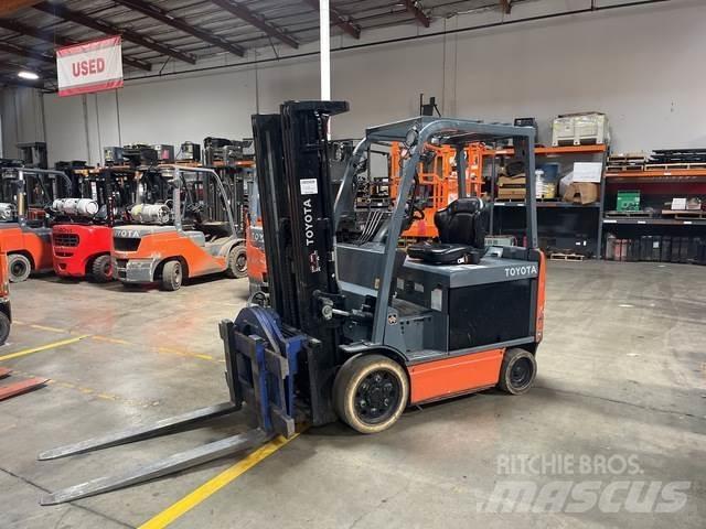 Toyota 8FBCU30 Electric Forklifts