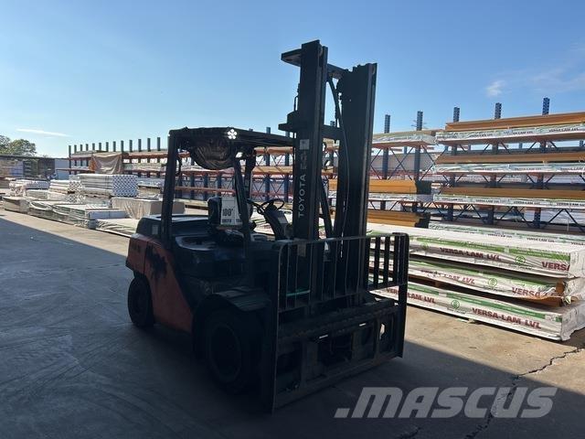 Toyota 8FD40U Misc Forklifts