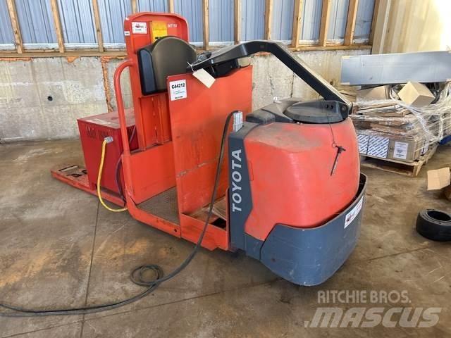 Toyota 8HBC30 Pallet Truck