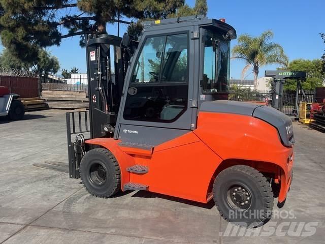 Toyota 9FBM70T Electric Forklifts