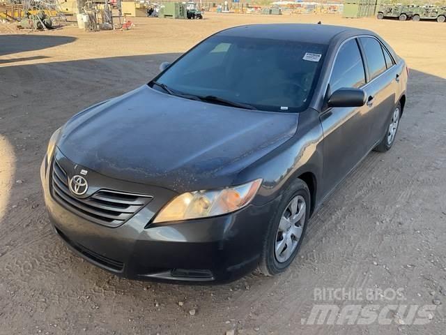 Toyota Camry Automobiles / SUVS