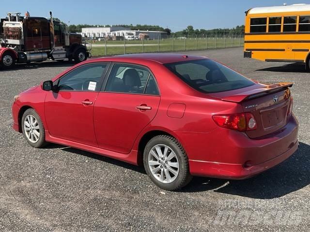 Toyota Corolla Automobiles / SUVS