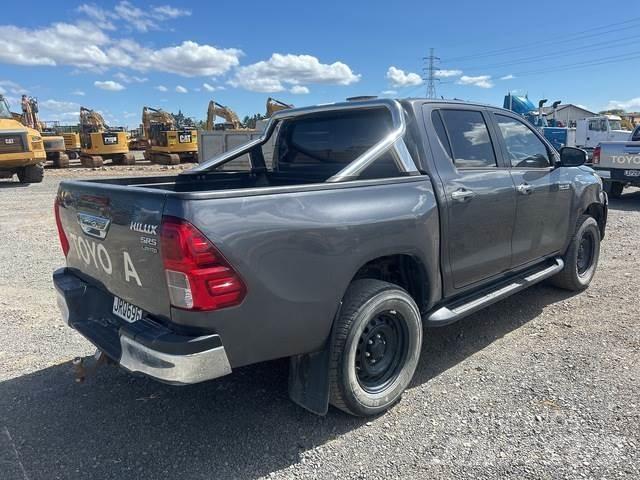 Toyota HiLux Pickup Trucks