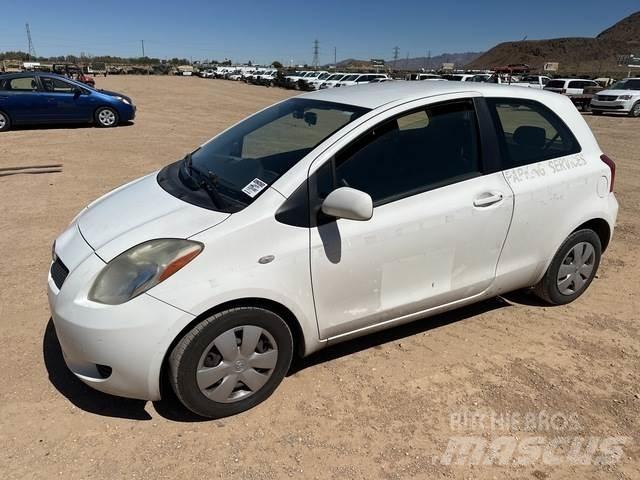 Toyota Yaris Automobiles / SUVS