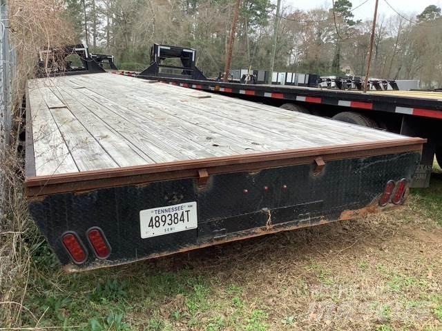 Trail Maxx  Flatbed Trailers