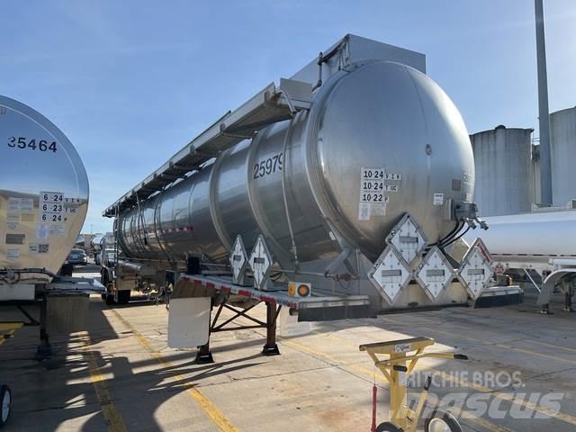 Trailmaster  Tank Trailers