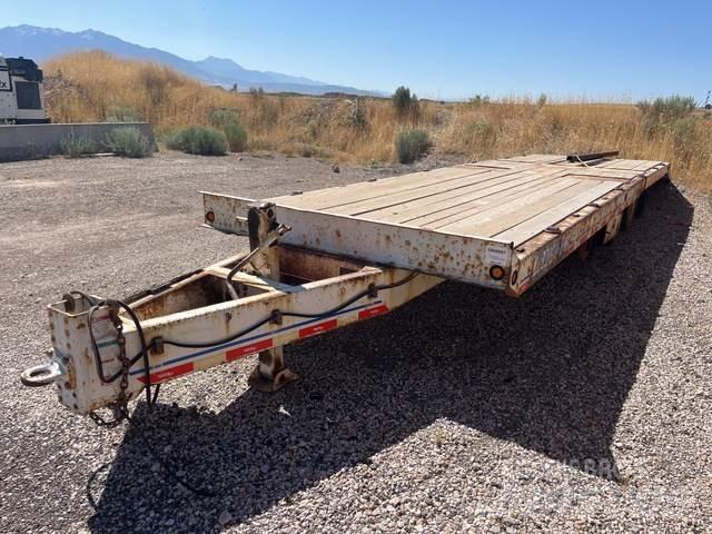TrailMax TD40T Lowboy trailer