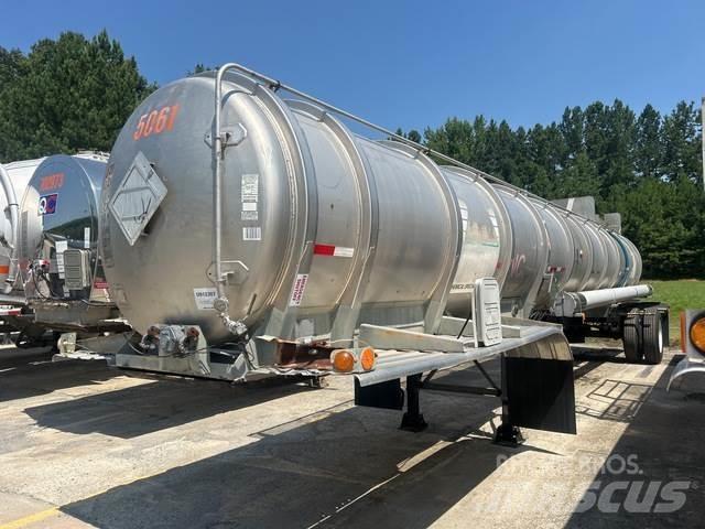 Trailmobile  Tank Trailers