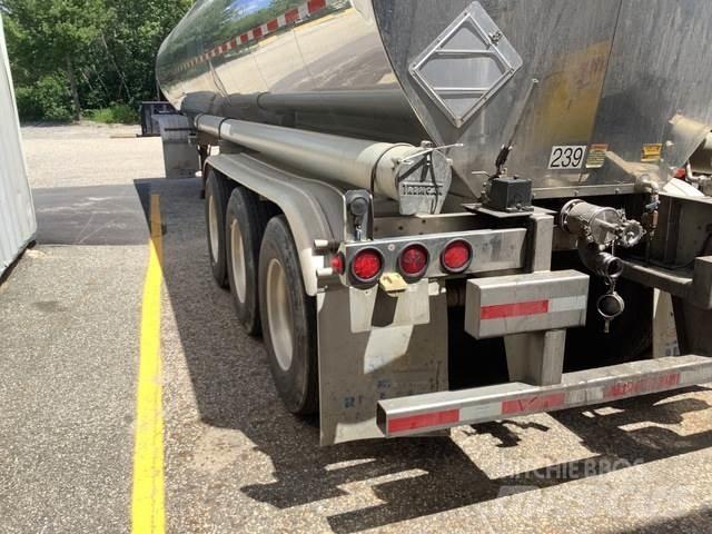 Tremcar 9470 Tank Trailers