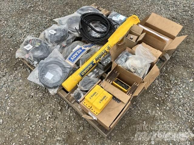 Trimble CB450 Other