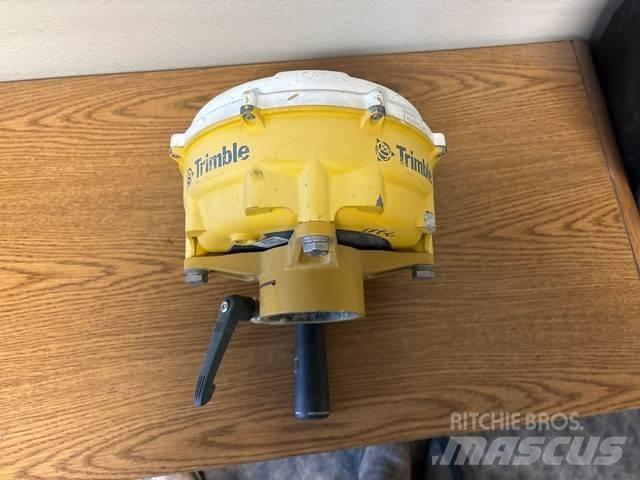 Trimble MS990 Other