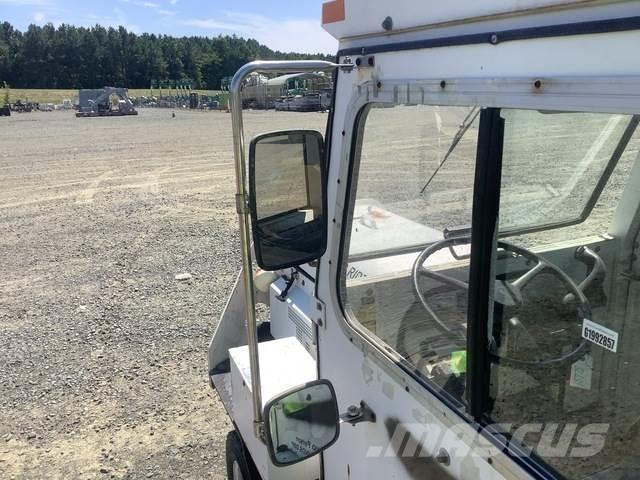  Tug MA40-36 Tow Trucks / Wreckers